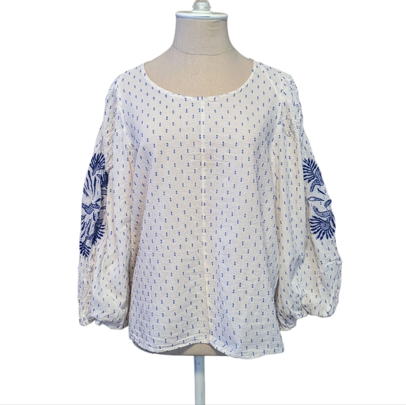 World Market Dobby Floral Embroidered Bell Sleeve Top Peasant Blouse Boho - Picture 4 of 8